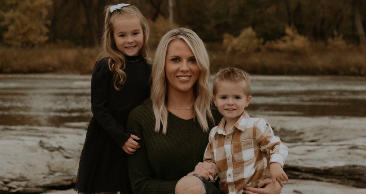 Erika Koepfler (Judson) – Hair Stylist French Twist Salon